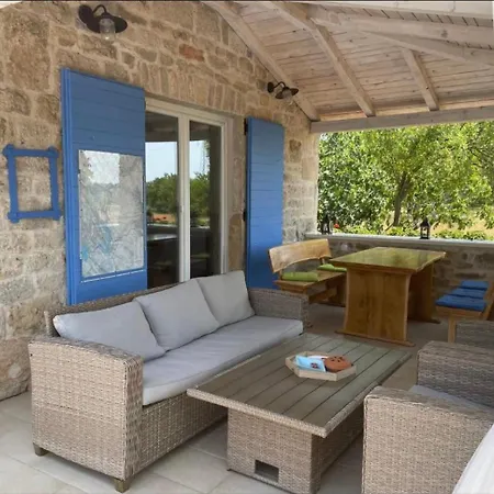 Holiday home Toma *