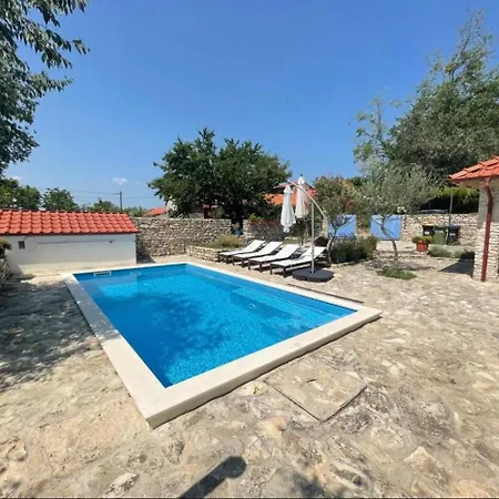 Toma Holiday home *