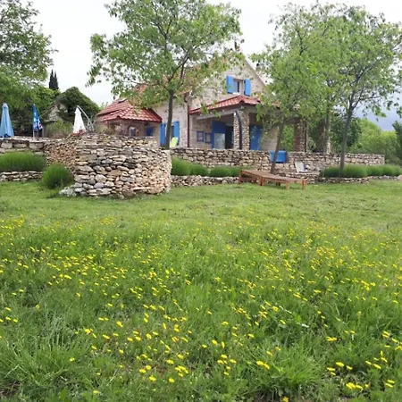 Holiday home Toma